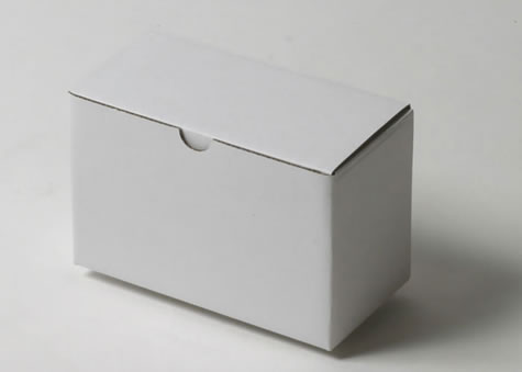 横幅と奥行きが1：2の比率で適度な深さの箱－B式底組ケース