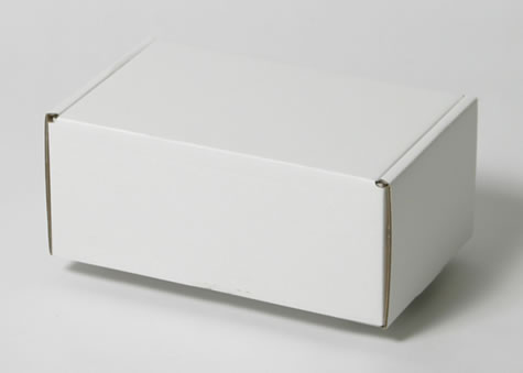 陶磁器の保管にも便利な縦積に強いＮ式段ボール箱－Ｎ式額縁型ボックス