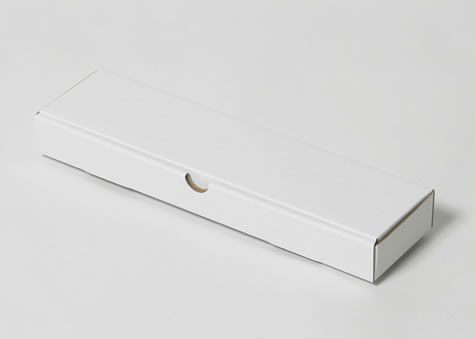 シャープなフォルムで銀食器梱包向きの箱－Ｎ形蓋差し込みタイプ段ボールケース
