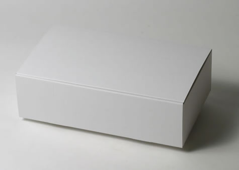 シューズ発送用箱としても使われているＮ式ボックス－Ｎ形蓋差し込みタイプ箱