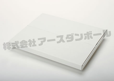 4つ角に保護用の耳が付いて安心梱包できる段ボール箱－タトウ形段ボール